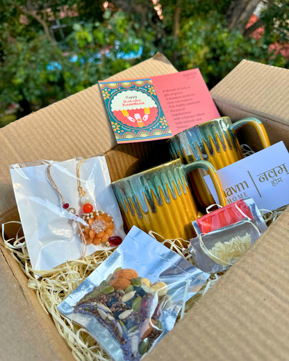 Rakhi with Sneh – Bhai Bhabhi Gift Box (Golden Glow)