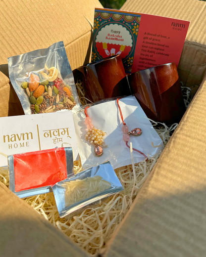 Rakhi with Anand – Bhai Bhabhi Gift Box (Neelam)