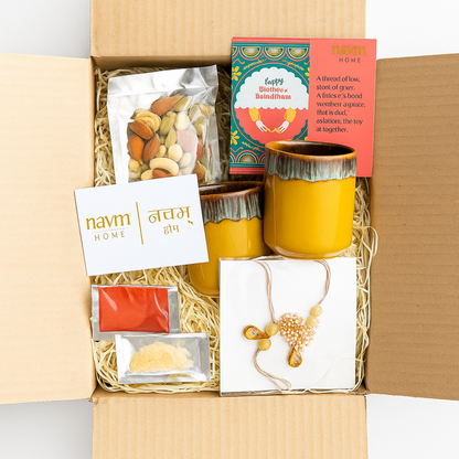 Rakhi with Anand – Bhai Bhabhi Gift Box (Kesari)